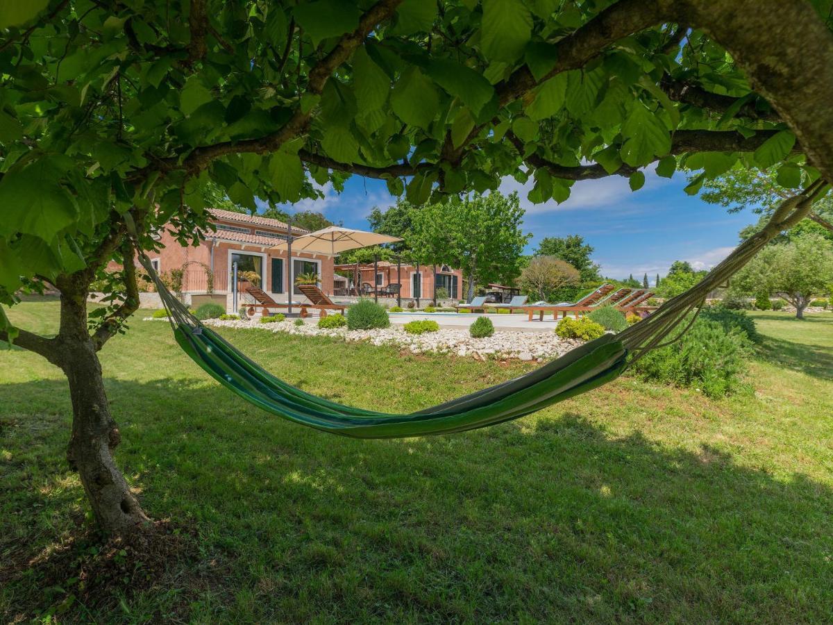 Holiday Home Villa Bernard By Interhome Ровинь Экстерьер фото