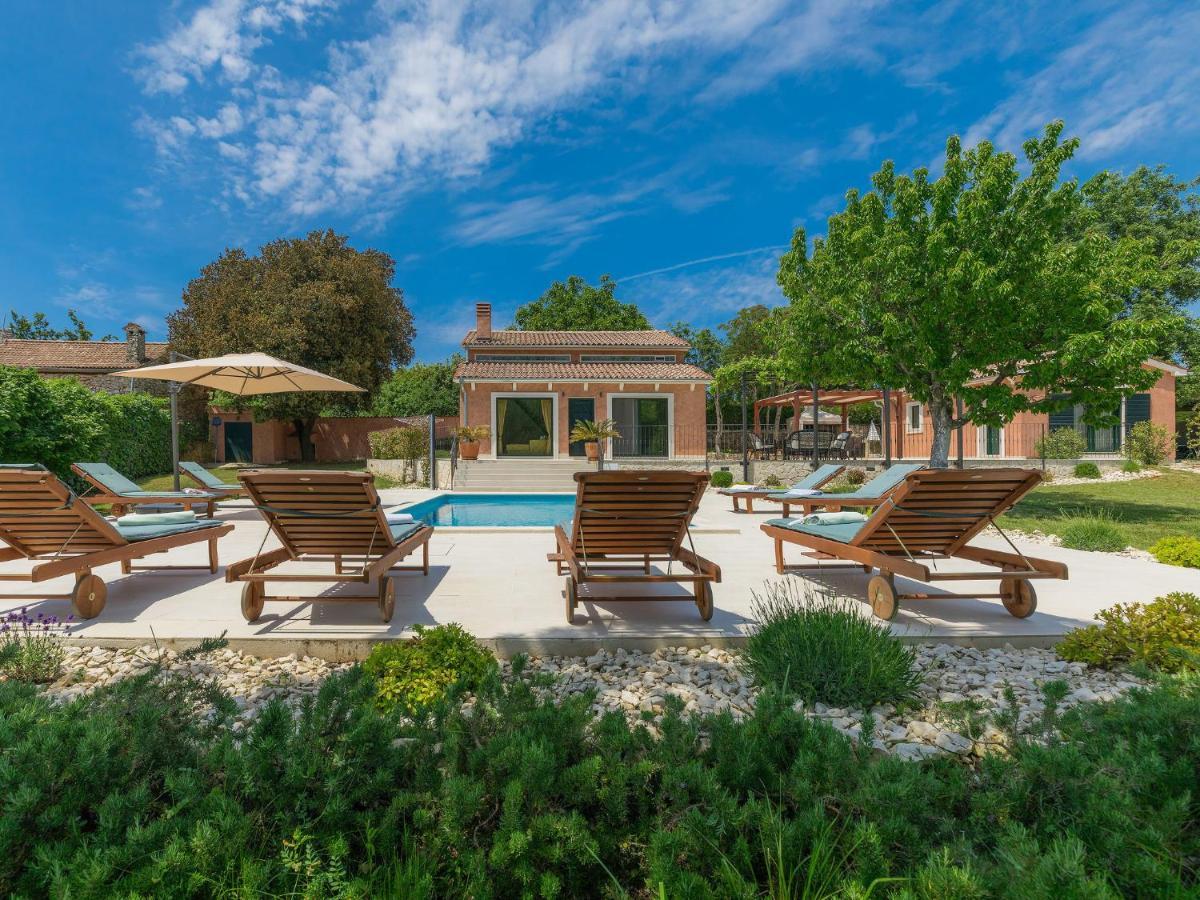 Holiday Home Villa Bernard By Interhome Ровинь Экстерьер фото