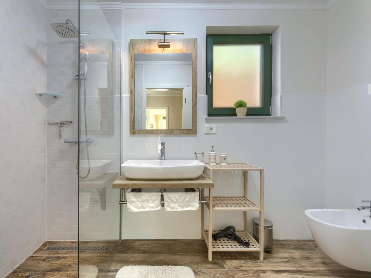 Holiday Home Villa Bernard By Interhome Ровинь Экстерьер фото