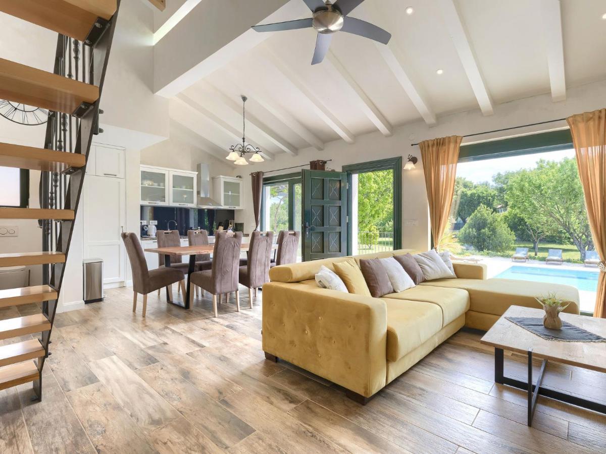 Holiday Home Villa Bernard By Interhome Ровинь Экстерьер фото