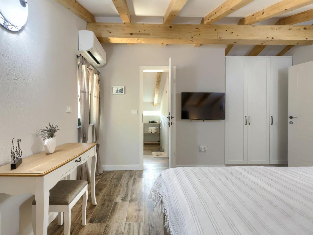 Holiday Home Villa Bernard By Interhome Ровинь Экстерьер фото