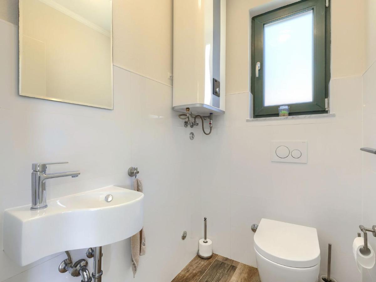 Holiday Home Villa Bernard By Interhome Ровинь Экстерьер фото